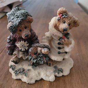 BOYDS BEARS EDMUND & BAILEY GATHERING HOLLY 2240